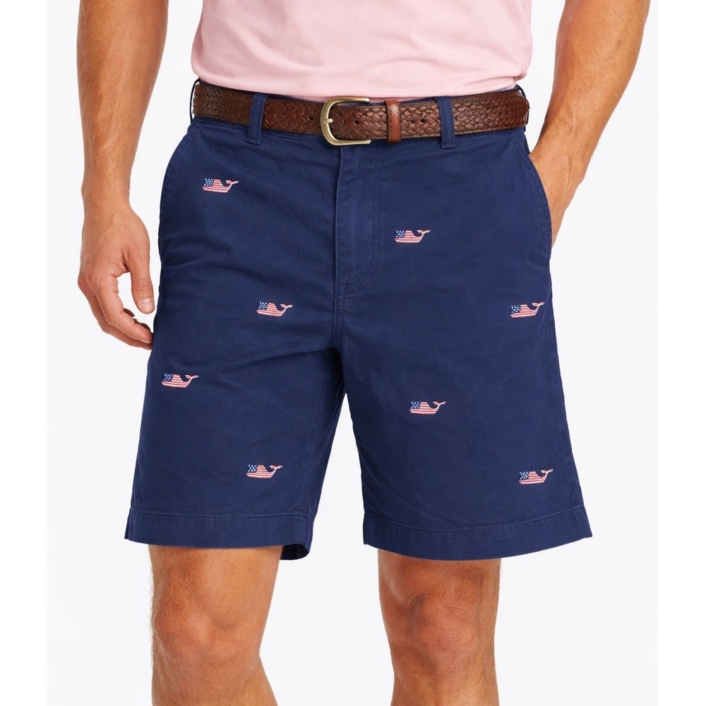 Vineyard Vines Men's Shorts Size 30 Navy Patriotic Whale Print Cotton Chino Golf
